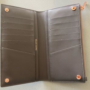 Dagne Dover Wallet / Clutch